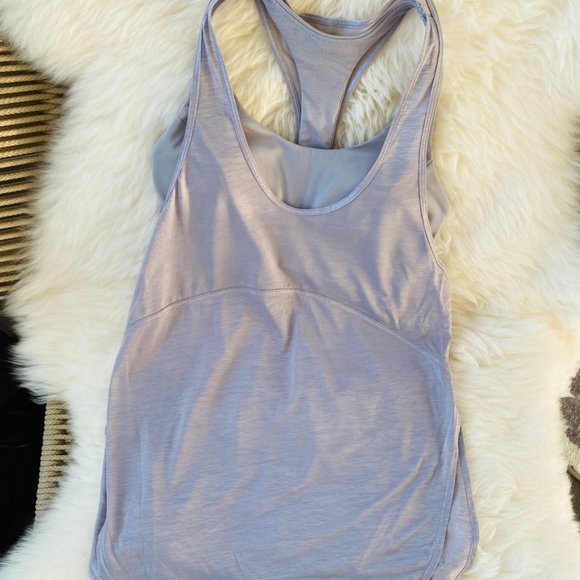 NEW Lululemon top tank with sports bra - Picture 3 of 3